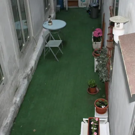 Empire 1970 Bed & Breakfast Triëst