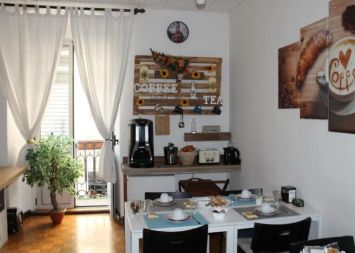 Empire 1970 * Triest