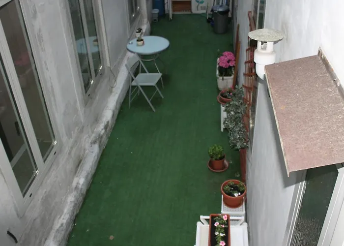 Empire 1970 Nocleg ze śniadaniem Triest