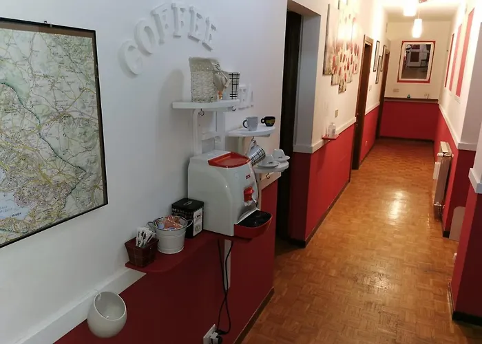 Nocleg ze śniadaniem Empire 1970 *